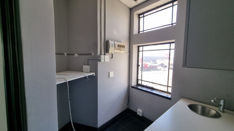 To Let Commercial Property for Rent in Woodstock Western Cape